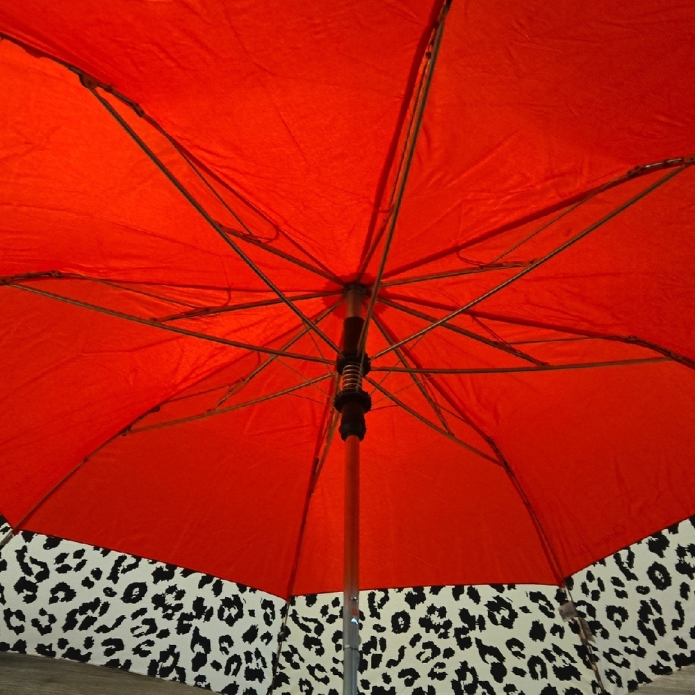 Dior Red Canopy Umbrella with Leopard-Print Border - Picture 7 of 8